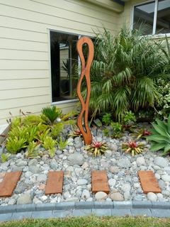 Flaunt by Pete Collins